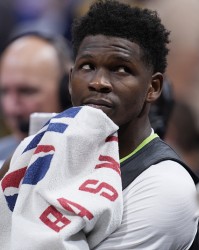 乐球直播nba-森林狼续约爱德华兹五年  